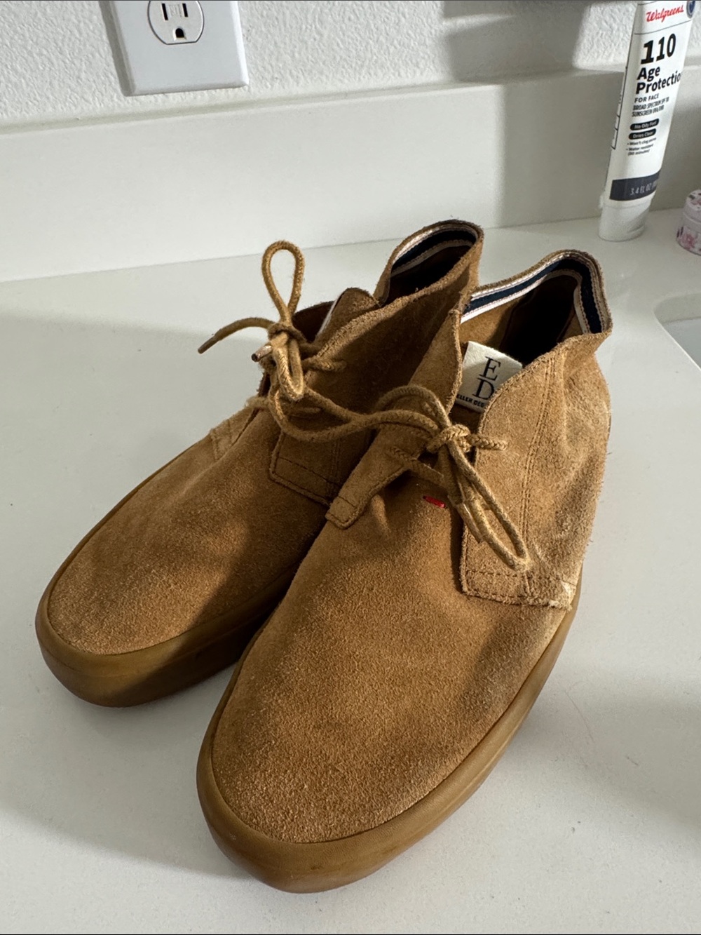Ed by Ellen Degeneres sneackers 7 1/2